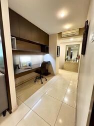 The Esparis (D18), Condominium #635137271